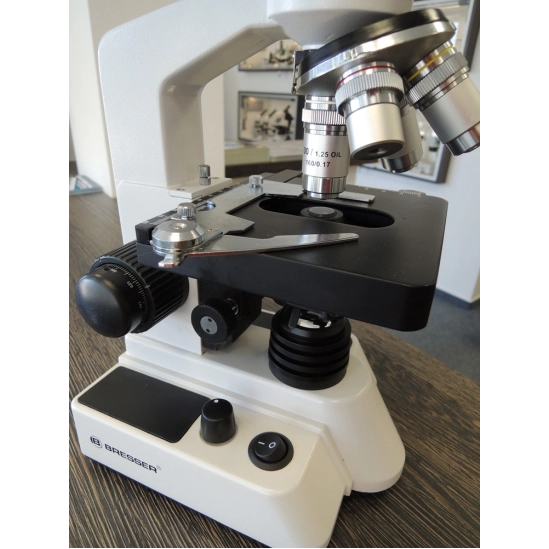 Researcher Trino II 40x - 1000x