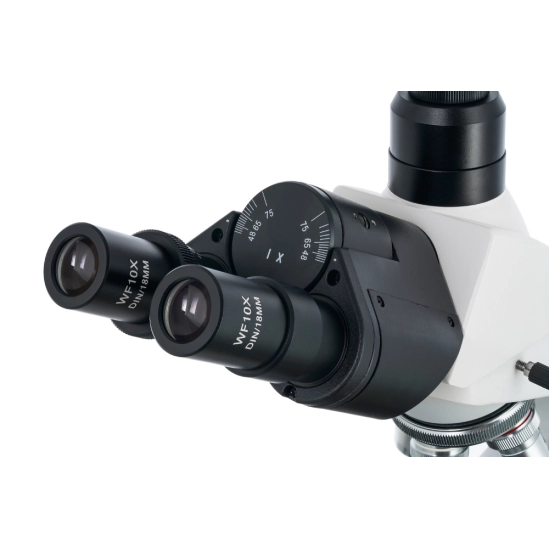 Trinokulární mikroskop Levenhuk 900T                                                                                                                                                                                                                      