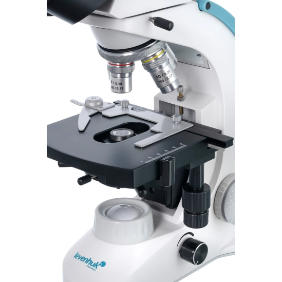 Trinokulární mikroskop Levenhuk 900T                                                                                                                                                                                                                      