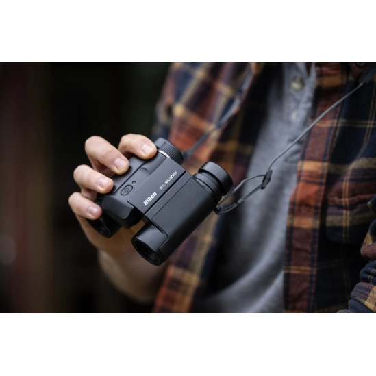 Nikon Stabilized 12x25 S